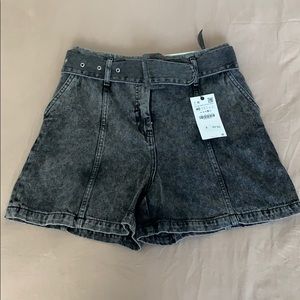 NWT Zara Ari Shorts